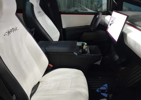 2024 Tesla Cybertruck All-Wheel Drive z USA, uszkodzony, nr VIN 7G2CEHED0RA034862